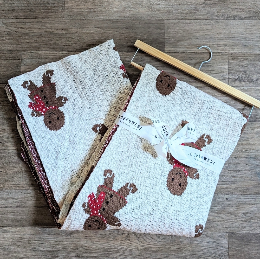 NWT Queenwest Gingerbread Man Knit Blanket Viral Tiktok Christmas